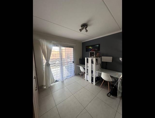 3 BEDROOM TOWNHOUSE FOR SALE IN GLEN MARAIS